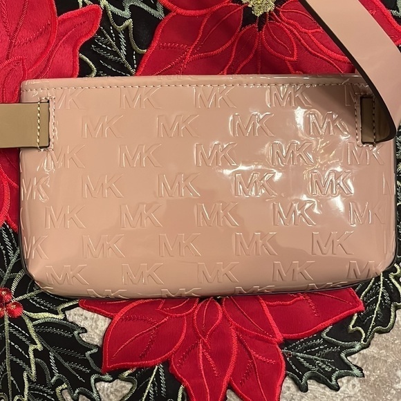 Brand New Michael Kors Logo Debossed Zippered Belt Bag in Fawn Shiny Neutral main image 11